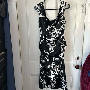 Women’s dress fitted beautiful soft size 12